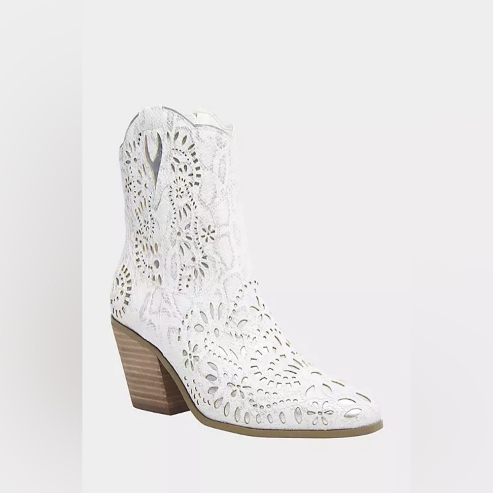 BETSEY JOHNSON -faux snake print metallic cutout cowboy booties STYLE# SBMOZART